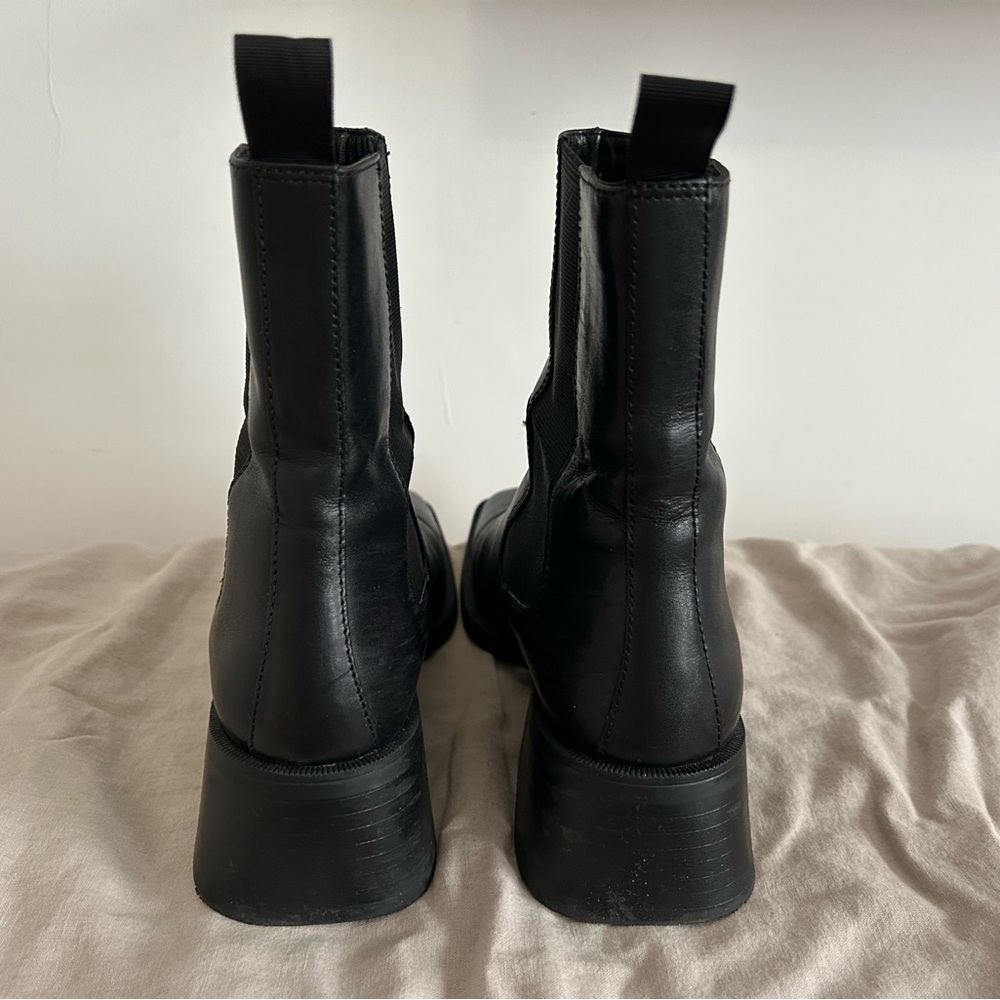 Vagabond Blanca Black Square Toe Ankle Boots - Picture 5 of 6